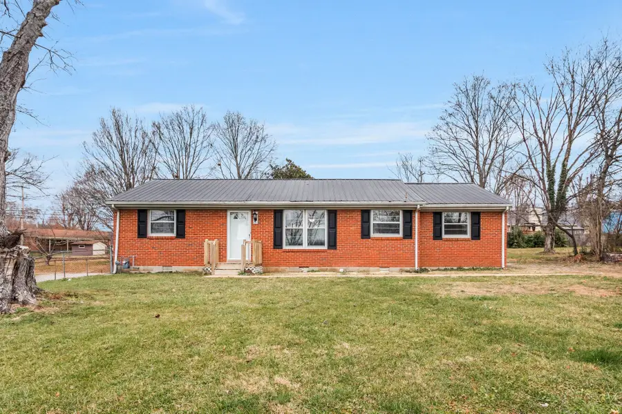 120 Pleasant Dr, Columbia, TN 38401 - Image #2