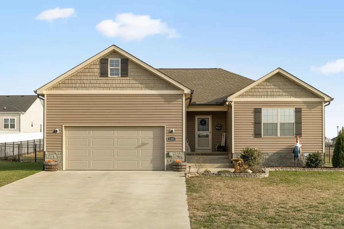 1203 Fredricksburg St, Franklin, KY 42134 - #1