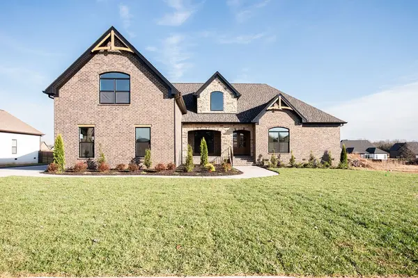 894 Harrisburg Ln, Mount Juliet, TN 37122