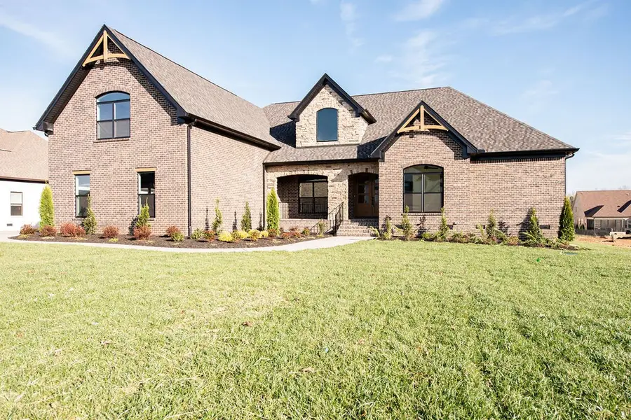 894 Harrisburg Ln, Mount Juliet, TN 37122 - Image #2