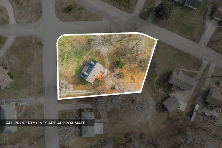 423 Warren Cir, Clarksville, TN 37040 - Image #3