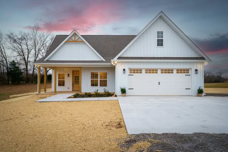 7694 Burgess Gower Rd, Cedar Hill, TN 37032 - Image #2