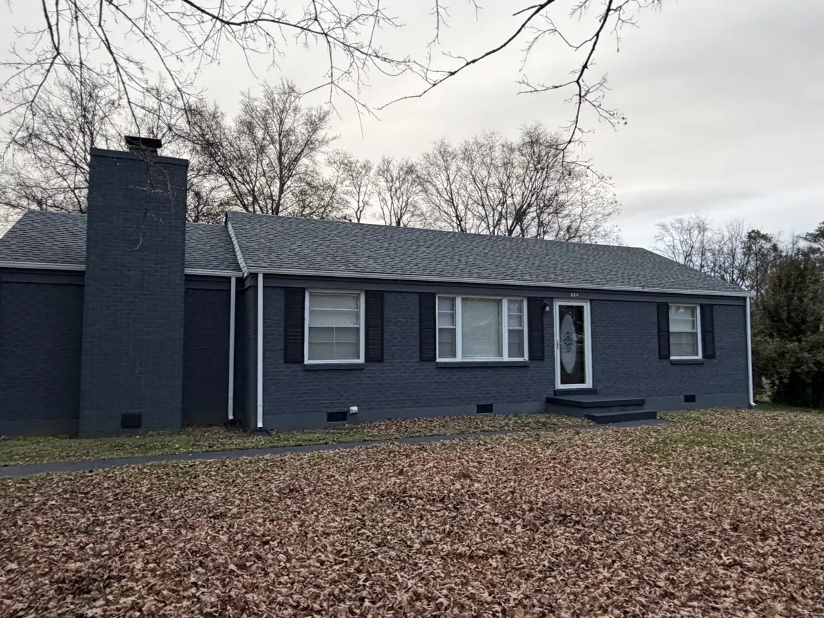 204 Sharon Cir, Columbia, TN 38401 - Image #1
