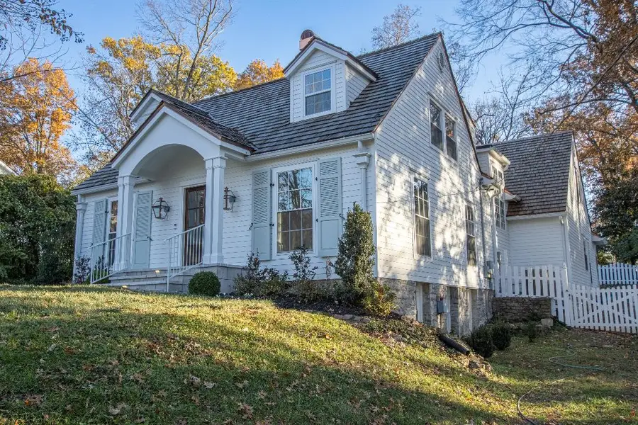 4401 Iroquois Ave, Nashville, TN 37205 - Image #2