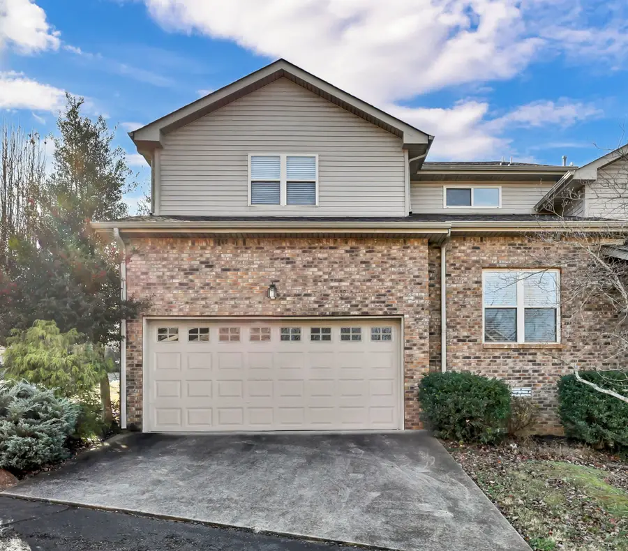 428 Country Club Ct, Clarksville, TN 37043 - Image #2