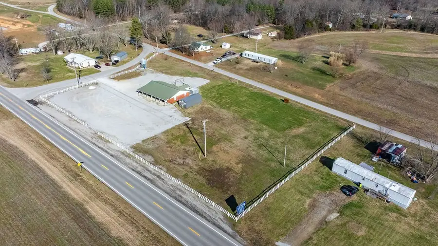 8496 S Madisonville Rd, Crofton, KY 42217 - Image #2