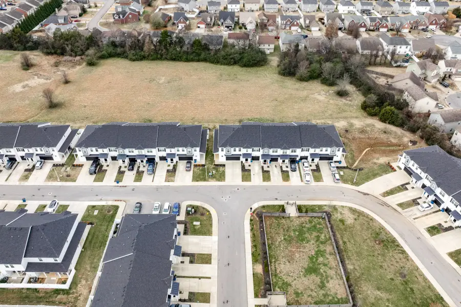 4240 Spyglass Dr, Murfreesboro, TN 37127 - Image #2