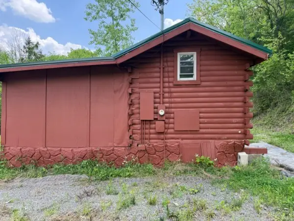 221 Friendship Hollow Rd S, Pleasant Shade, TN 37145 - Image #2