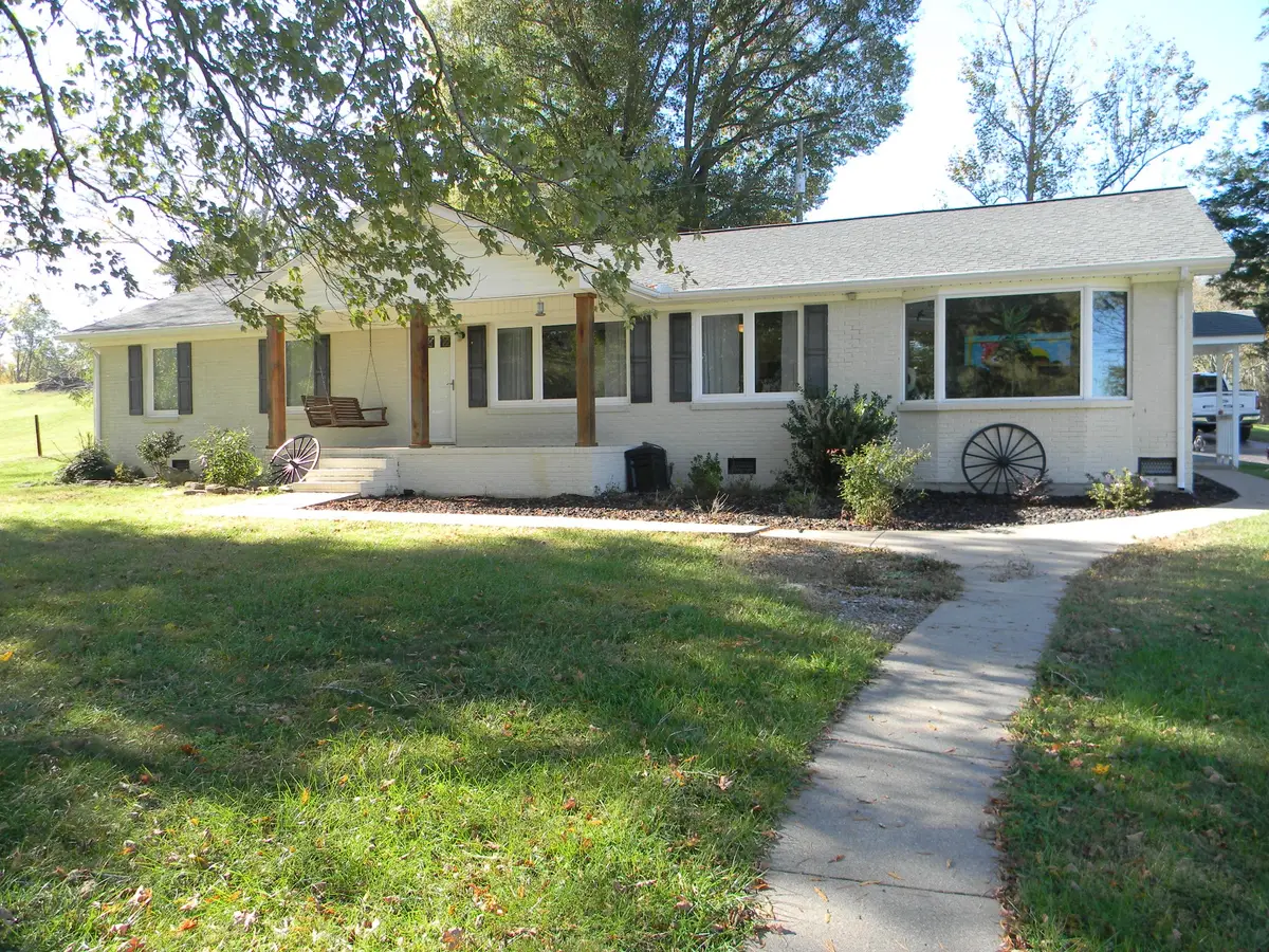 854 Shelbyville Hwy, Fayetteville, TN 37334 - Image #1