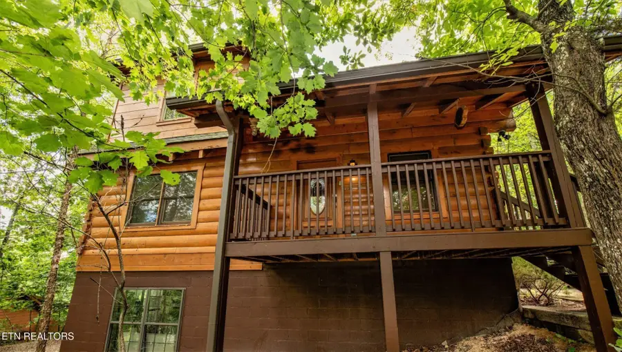 813 Lloyd Huskey Rd, Sevierville, TN 37863 - Image #2