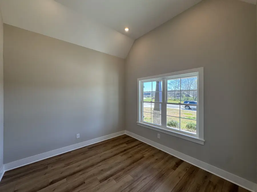 216 Spring House Dr, Manchester, TN 37355 - #3