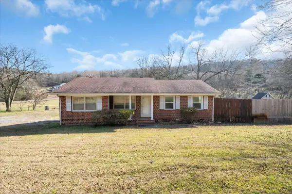 648 Ra Griffith Highway, Jasper, TN 37347