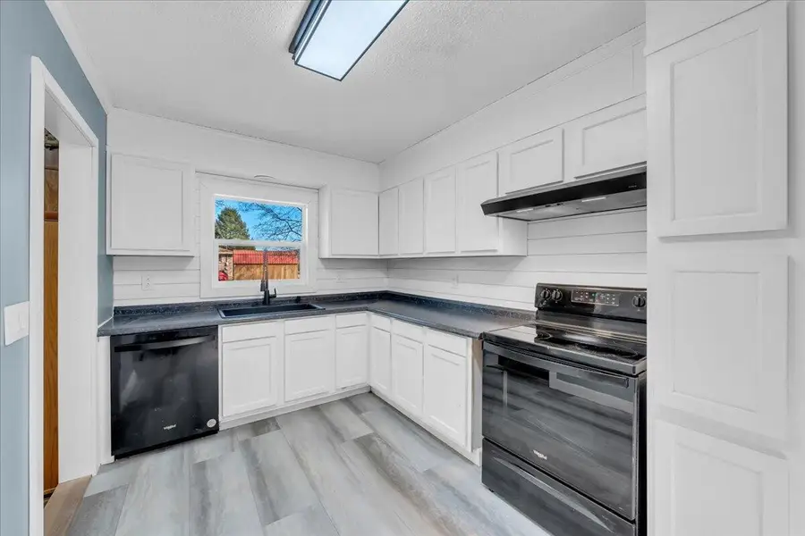 648 Ra Griffith Highway, Jasper, TN 37347 - Image #2