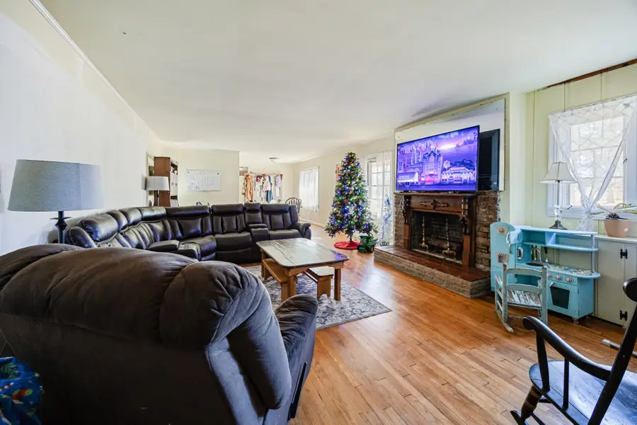 303 Jackson Cir, Tullahoma, TN 37388 - Image #2