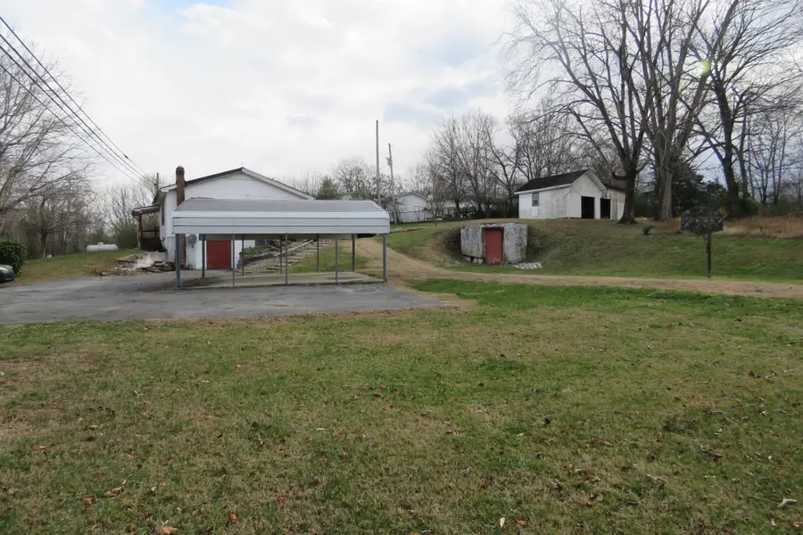 410 Pap Johnson Cir, Gainesboro, TN 38562 - Image #2