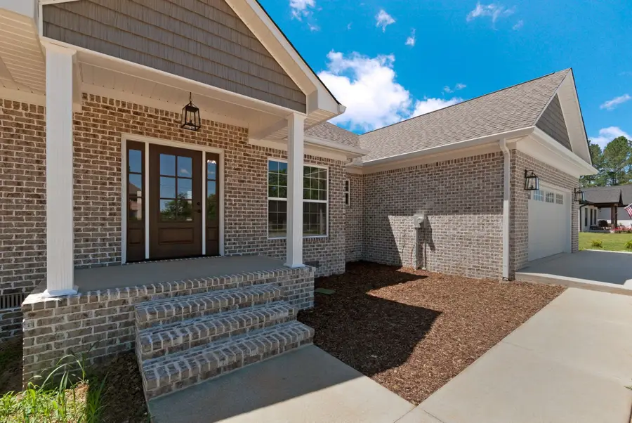 109 Fairway Dr, Lawrenceburg, TN 38464 - Image #2