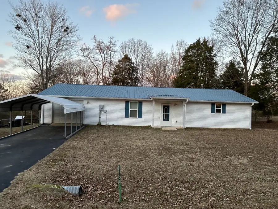 1026 Tom White Rd, Big Sandy, TN 38221 - Image #2