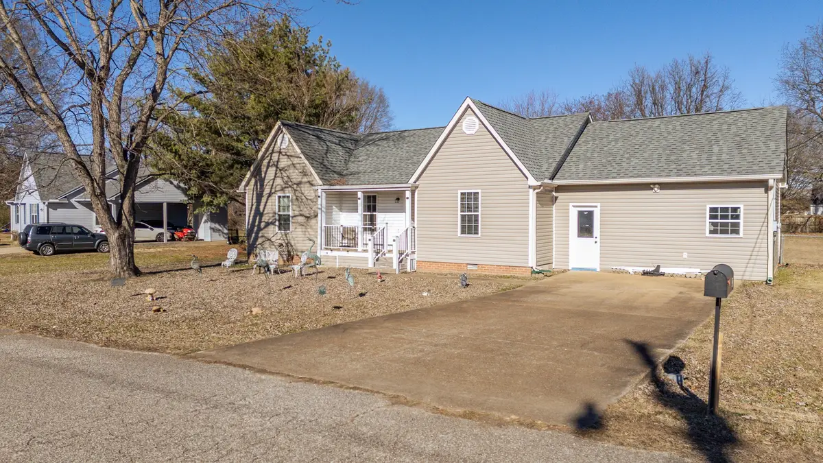 23 Chestnut Cv, Oakfield, TN 38362 - Image #1