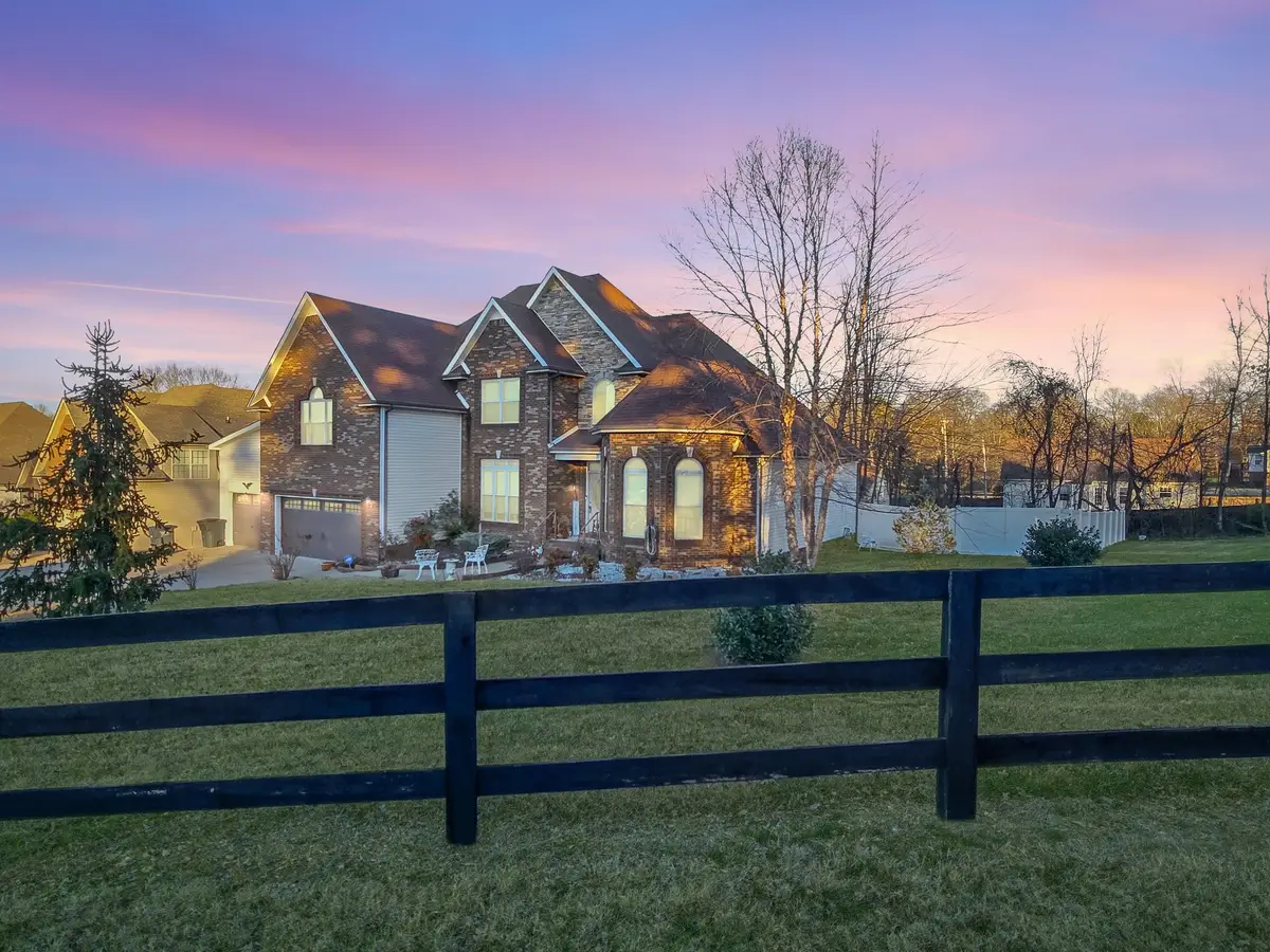 2201 Ellington Gait Dr, Clarksville, TN 37043 - Image #1