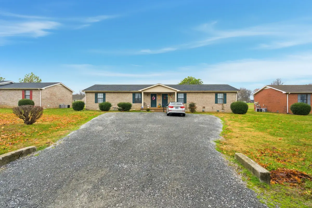 107 Gayla Ct, Portland, TN 37148 - Image #1