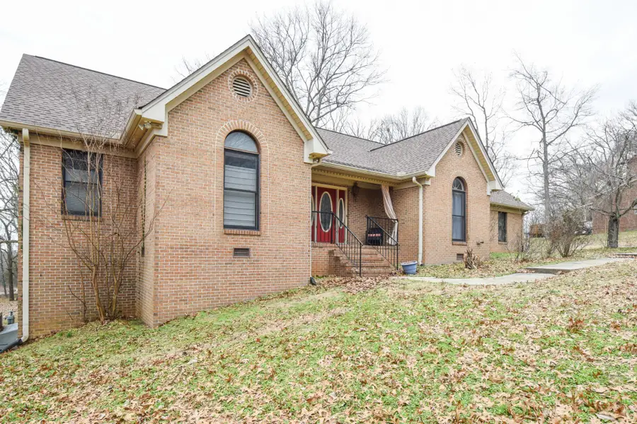 309 Ledgeview Dr, Shelbyville, TN 37160 - Image #2