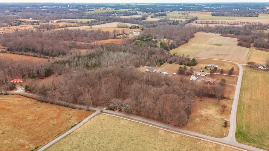 512 N Happy Hollow Road, Portland, TN 37148 - Image #2