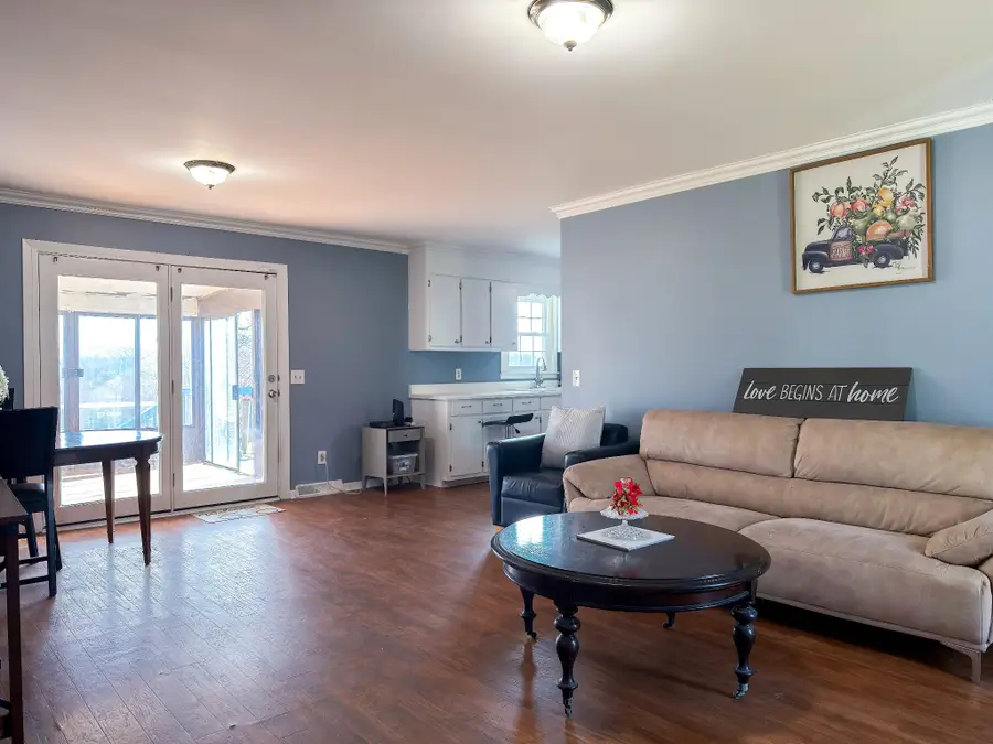 102 Edgewood Ave, Mount Pleasant, TN 38474 - Image #2