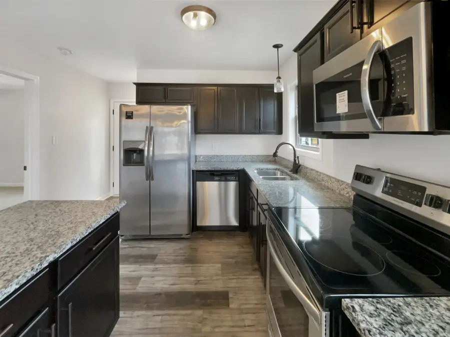 155 Waterwheel Cir, Clarksville, TN 37042 - Image #2