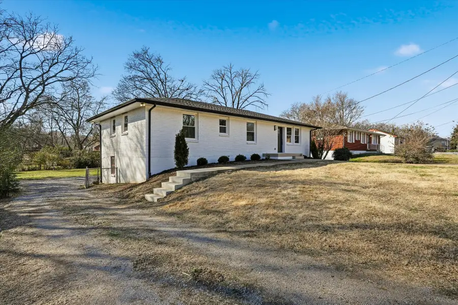 222 Jacksonian Dr, Hermitage, TN 37076 - Image #2