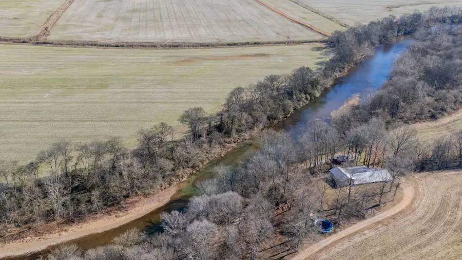 5725 Wayland Springs Rd, Iron City, TN 38463 - Image #2