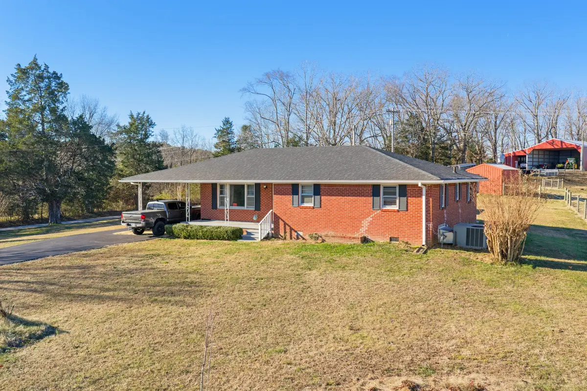 2095 Bible Hill Rd, Parsons, TN 38363 - Image #1