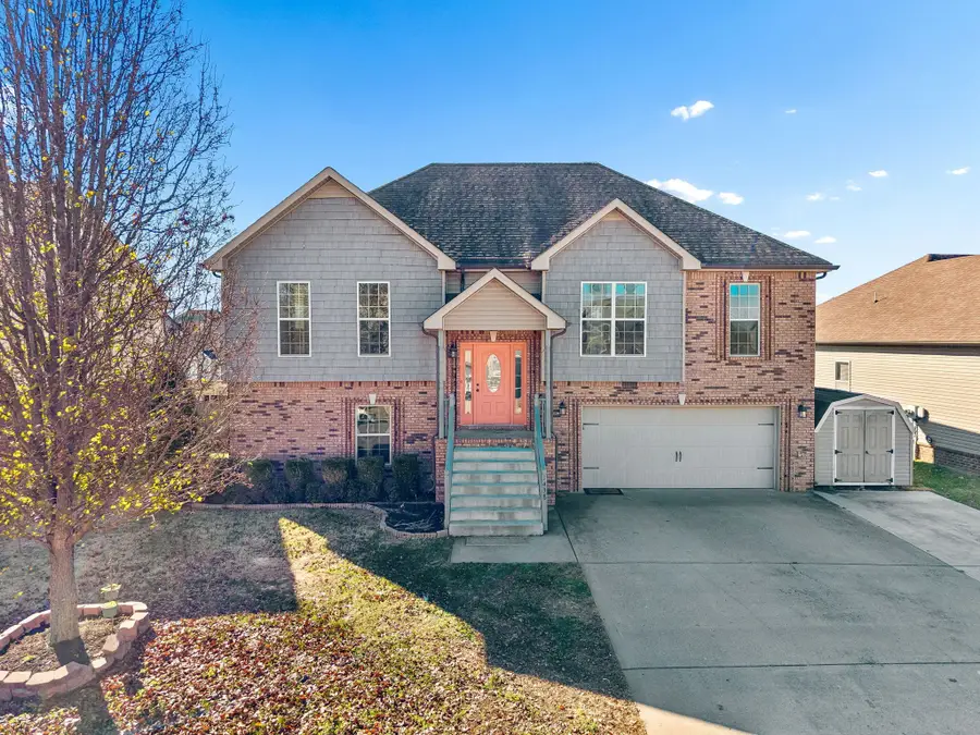 1438 Raven Rd, Clarksville, TN 37042 - Image #2