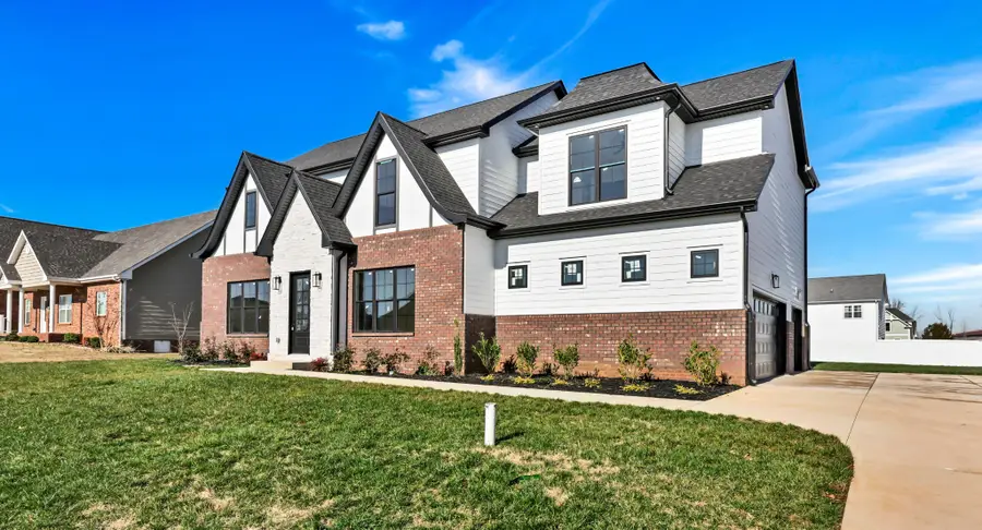 2457 Ellsworth Dr, Clarksville, TN 37043 - Image #2