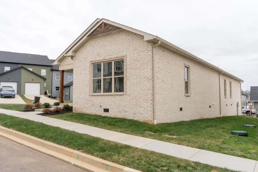 241 Franklin St, Pleasant View, TN 37146 - Image #3