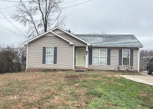 560 Anita Dr, Clarksville, TN 37042