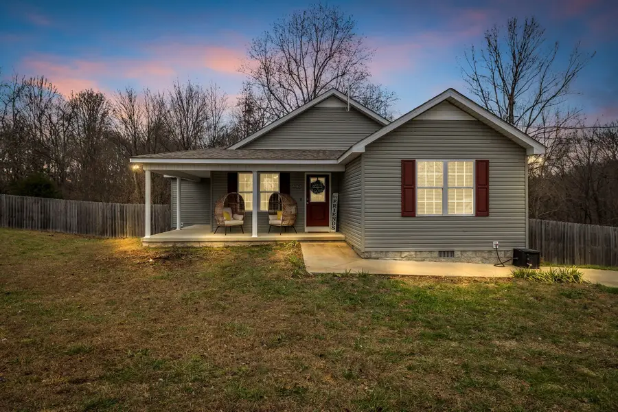 692 Milky Way Dr, Pulaski, TN 38478 - Image #2