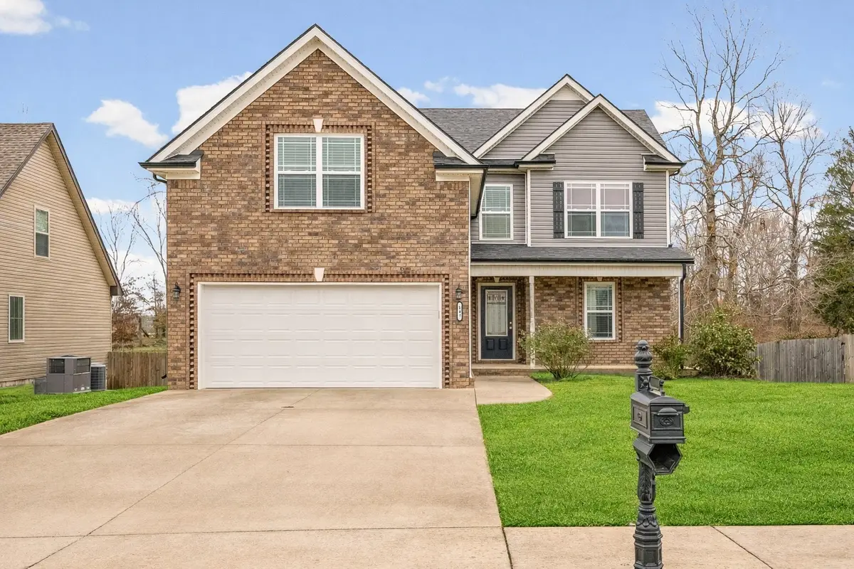 143 Sycamore Hill Dr, Clarksville, TN 37042 - Image #1