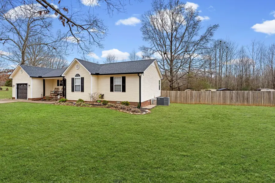 48 Hawthorne Dr, Lawrenceburg, TN 38464 - Image #3