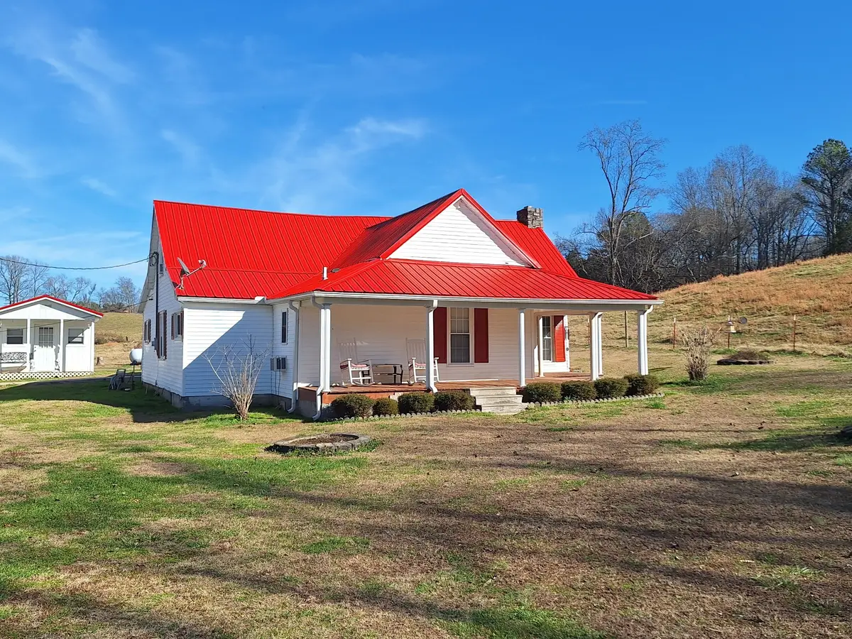 32 N Bradley Rd, Lawrenceburg, TN 38464 - Image #1