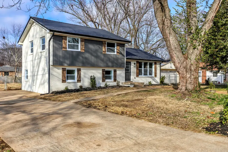 115 James Dr, Clarksville, TN 37042 - Image #3