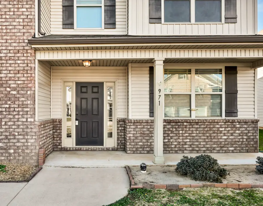 971 Cherry Blossom Ln, Clarksville, TN 37040 - Image #2