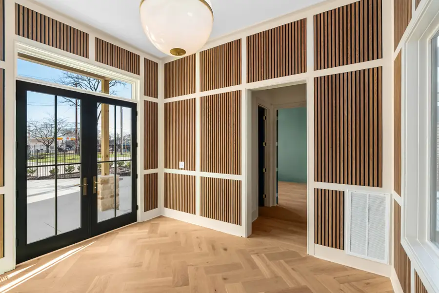 2306 Riverside Dr, Nashville, TN 37216 - Image #2