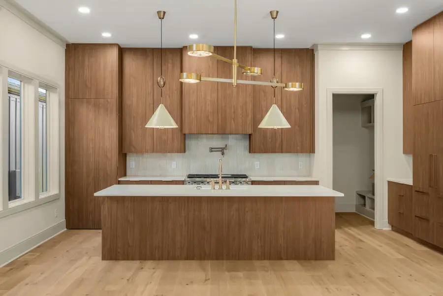 2306 Riverside Dr, Nashville, TN 37216 - Image #3