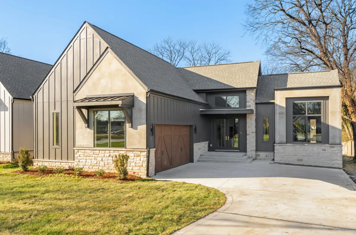 2308 Riverside Dr, Nashville, TN 37216 - Image #1