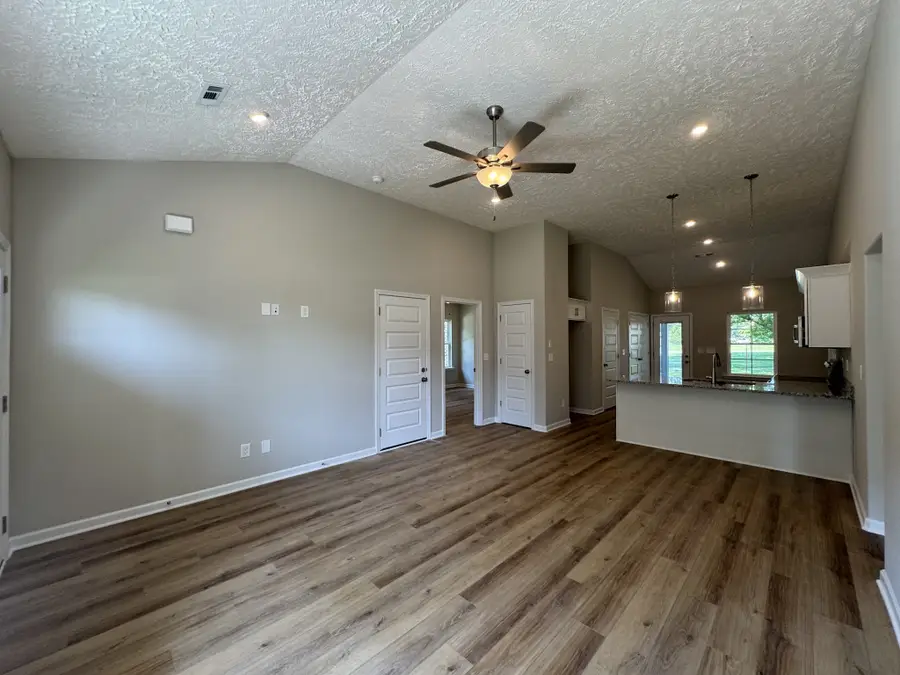 37 Laurel View St, Manchester, TN 37355 - #3