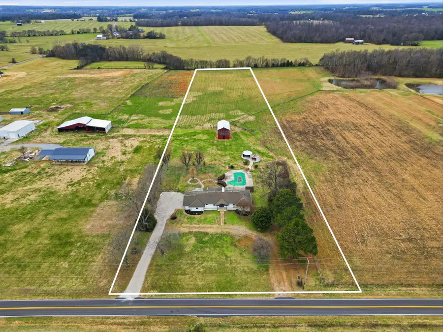 5654 Borthick Rd, Springfield, TN 37172 - Image #2