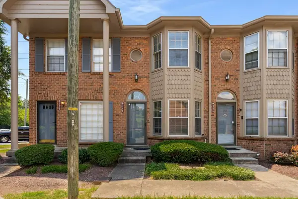 348 Hickory Pl, Nashville, TN 37214