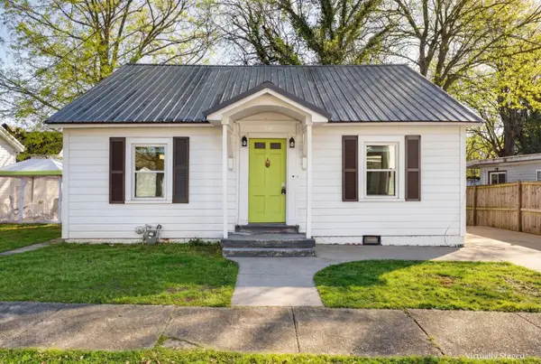 206 Jefferson St, Fayetteville, TN 37334