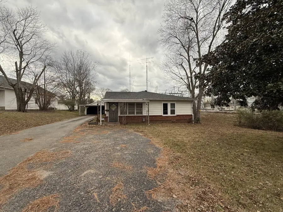 114 Florida Ave S, Parsons, TN 38363 - Image #2