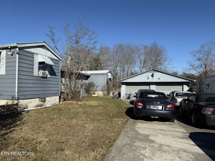 9253 Cherokee Tr, Crossville, TN 38572 - Image #2